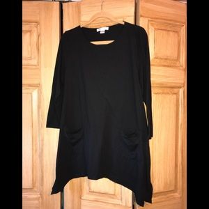 August Silk 3/4 Length Sleeve Tunic. NWOT.